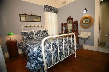 Ink House Inn סנט הלנה מראה חיצוני תמונה